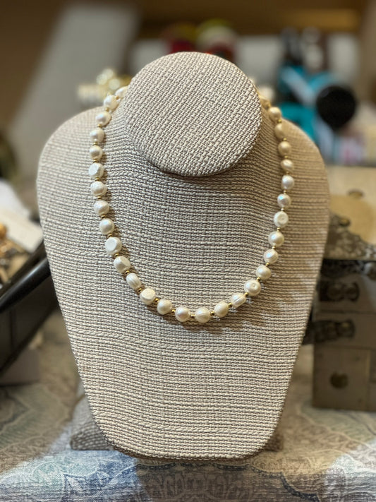 Classic Pearl Necklace